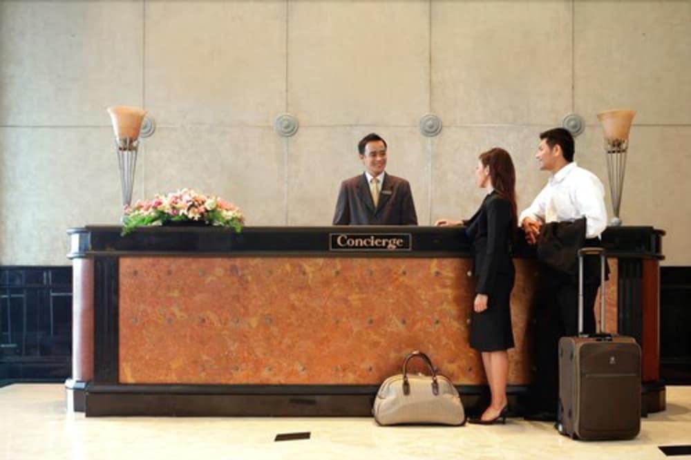 Menara Peninsula Hotel Yakarta Exterior foto